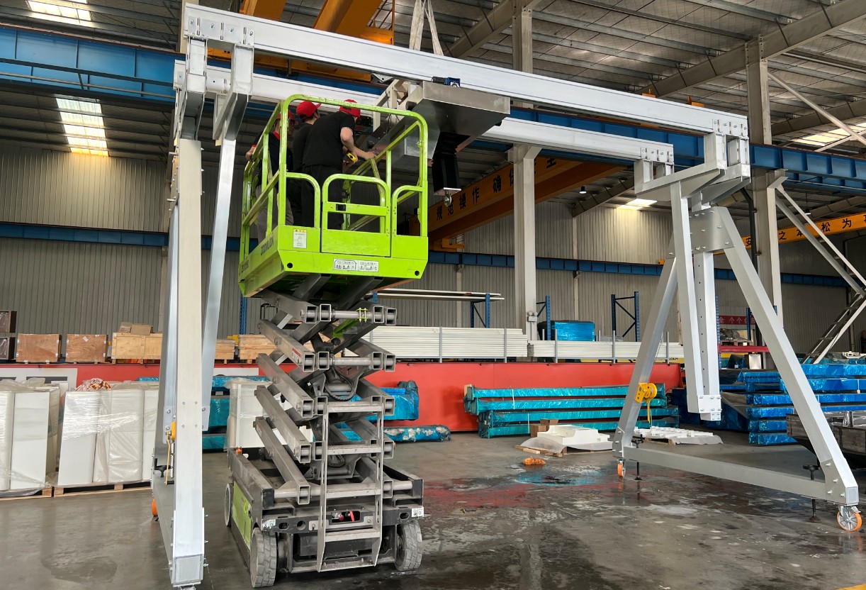 Cleanroom aluminum adjustable gantry crane