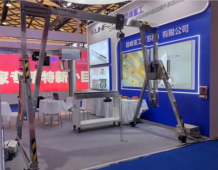 250kg Stainless Steel Manual Gantry Crane in Vietnam